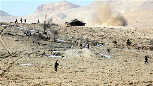 avance del Ejército sirio y Hezbolá en Qalamun Rápido avance del Ejército sirio y Hezbolá en las montañas de Qalamun